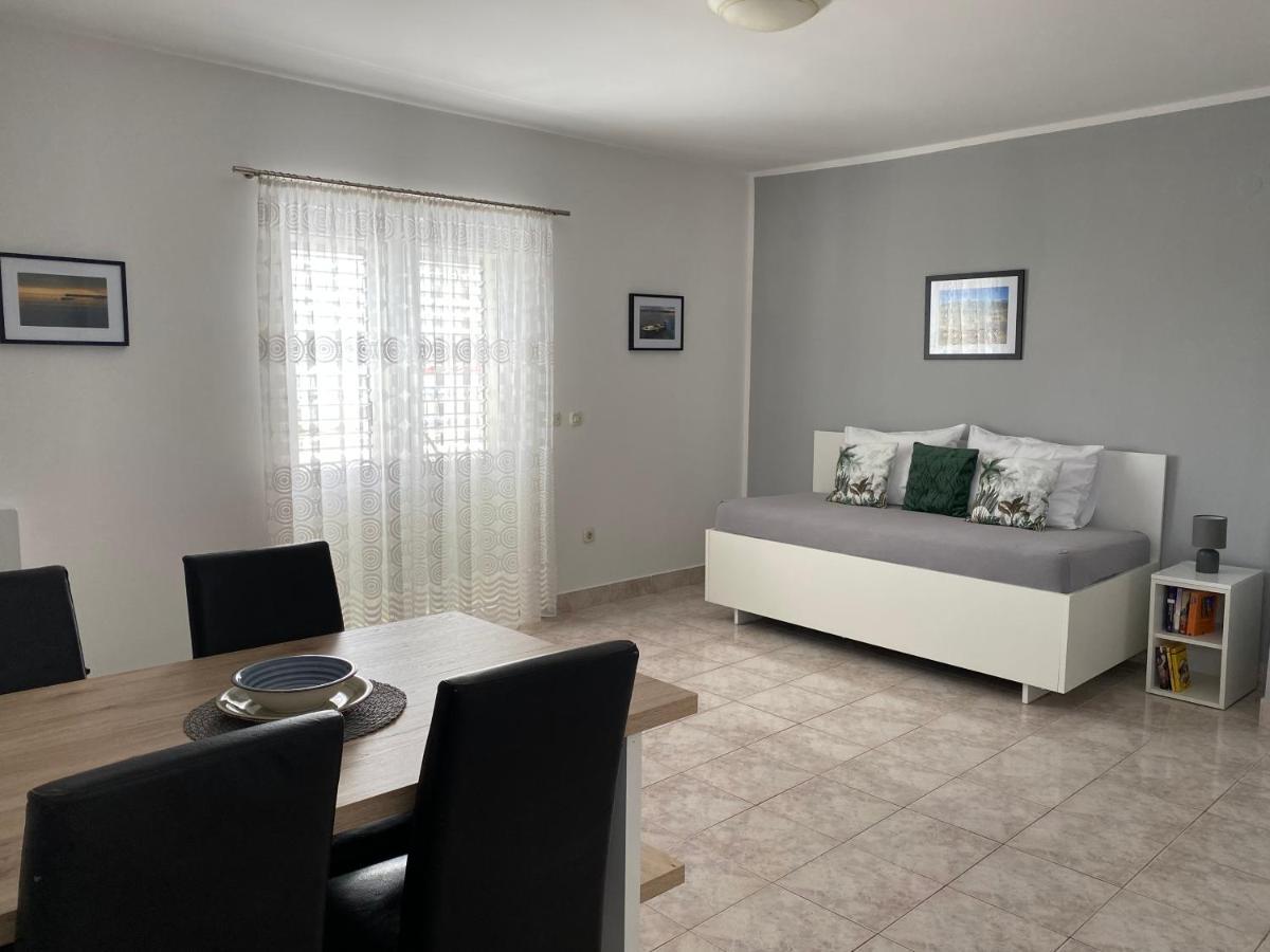 Ferienwohnung Emanuela 2 Novalja Exterior foto